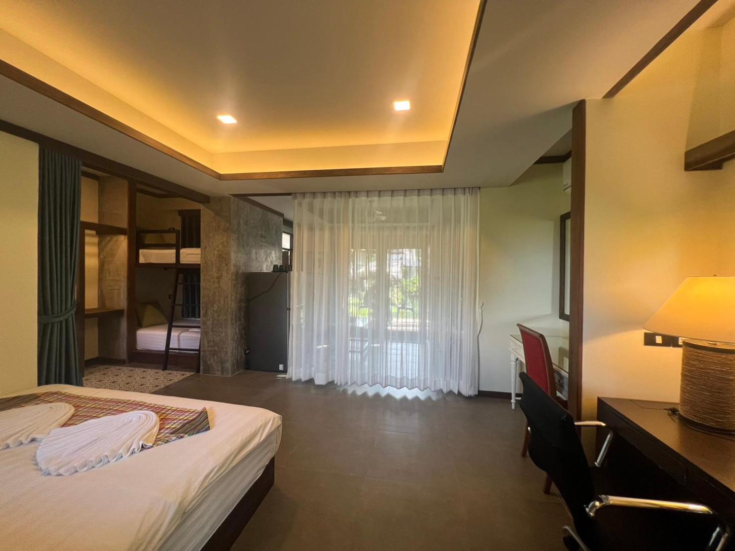 Relax House Lanta Old Town Hotel Koh Lanta Exterior photo